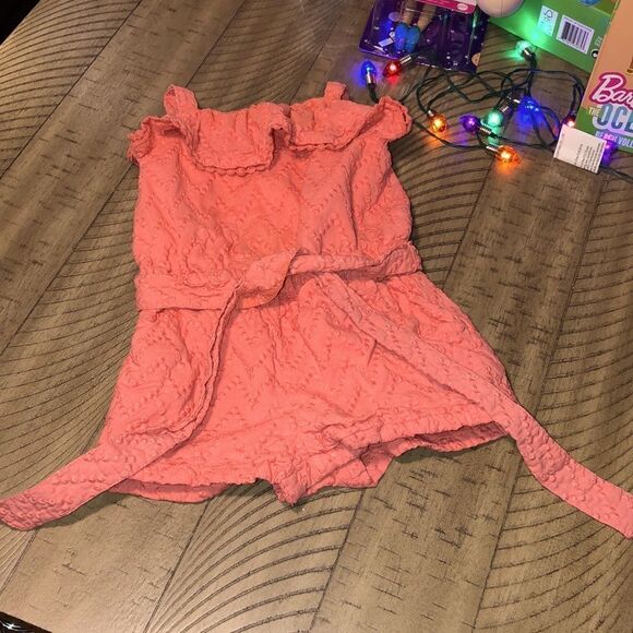Cynthia Rowley Chevron Polka Dot Belted  Romper in Coral. 💯 % Cotton - Picture 1 of 5